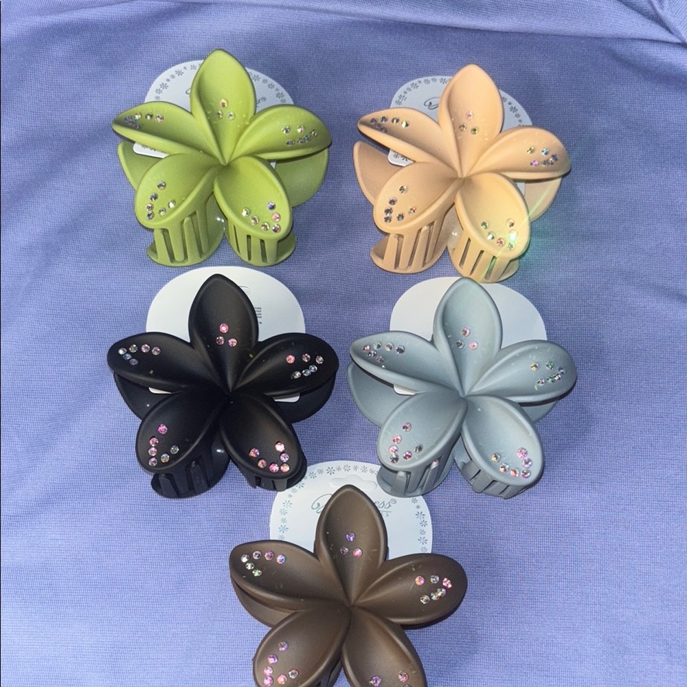 Floral Hair Claw Clip Set 5 for $10